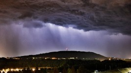 Update: New alert warns of thunder and torrential rain | The Weather Channel