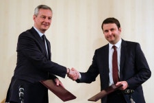France Looks to Deepen Trade Ties With Russia and China - WSJ France Looks to Deepen Trade Ties With Russia and China 