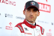 Ted Kravitz explains why Robert Kubica is Formula 1’s greatest lost talent - Yahoo Sports Ted Kravitz explains why Robert... 