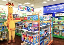Macy’s to Bring Toys ‘R’ Us to All Its U.S. Stores, Starting This Month