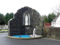 Shrine, Straw © Kenneth Allen :: Geograph Britain and Ireland Shrine, Straw &copy; Kenneth  Allen