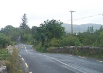 Crossing the Eanybeg Bridge on the R262 © Eric Jones cc-by-sa/2.0 :: Geograph Britain and Ireland Crossing the Eanybeg Bridge on... 