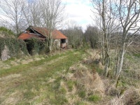 Ruin farm building and grassy lane,... © Kenneth Allen :: Geograph Britain and Ireland Ruin farm building and grassy lane,...... 