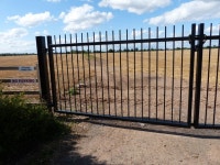 Gates across the track to Barn Farm © Mat Fascione :: Geograph Britain and Ireland Gates across the track to Barn Farm... 