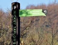 Fingerpost sign, Lagan towpath, Belfast... © Albert Bridge :: Geograph Britain and Ireland Fingerpost sign, Lagan towpath... 