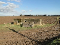 Lincolnshire 3-bay pillbox © Adrian S Pye :: Geograph Britain and Ireland Lincolnshire 3-bay pillbox &copy; Adrian S Pye