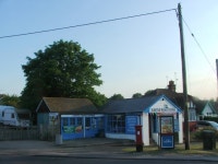 Castle Road Stores, Whitstable © Chris Whippet :: Geograph Britain and Ireland Castle Road Stores, Whitstable &copy; Chris Whippet