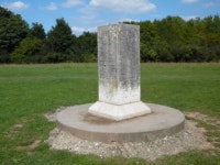 Plinth on Pewley Down © David Hillas :: Geograph Britain and Ireland Plinth on Pewley Down &copy; David Hillas
