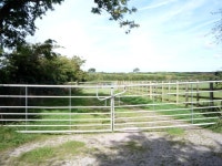 Field entrance off Scotraby Brow © JThomas cc-by-sa/2.0 :: Geograph Britain and Ireland Field entrance off Scotraby Brow... 