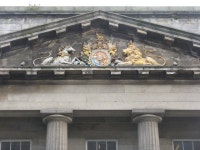 Crest at Custom House, Leith © M J Richardson :: Geograph Britain and Ireland Crest at Custom House, Leith &copy; M J Richardson