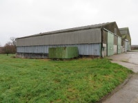 Barns at Breach Farm © Fernweh cc-by-sa/2.0 :: Geograph Britain and Ireland Barns at Breach Farm &copy; Fernweh cc-by-sa/2.0