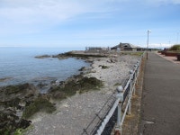 View NE along the Esplanade towards... © Eric Jones cc-by-sa/2.0 :: Geograph Britain and Ireland View NE along the Esplanade... 