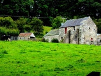 Stone barn, Longridge © Kenneth Allen :: Geograph Britain and Ireland Stone barn, Longridge &copy; Kenneth  Allen