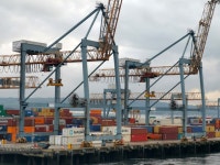Cranes at Belfast Container Terminal... © Phil Champion cc-by-sa/2.0 :: Geograph Britain and Ireland Cranes at Belfast Container... 
