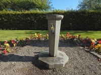 Drinking fountain, St Thomas Cemetery © Lairich Rig cc-by-sa/2.0 :: Geograph Britain and Ireland Drinking fountain, St Thomas... 