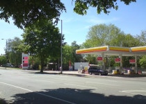 Shell filling station on Dowson Road © Gerald England :: Geograph Britain and Ireland Shell filling station on Dowson Road... 