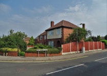 House on the corner - Market Warsop © Neil Theasby cc-by-sa/2.0 :: Geograph Britain and Ireland House on the corner - Market... 