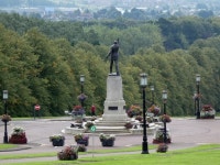 Sir Edward Carsons statue © Gerald England cc-by-sa/2.0 :: Geograph Britain and Ireland Sir Edward Carsons statue... 