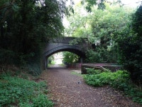 Path Bridge © Gordon Griffiths cc-by-sa/2.0 :: Geograph Britain and Ireland Path Bridge &copy; Gordon Griffiths cc-by-sa/2.0