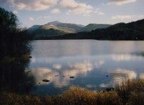Llyn Padarn at Penllyn with Yr... © Eric Jones cc-by-sa/2.0 :: Geograph Britain and Ireland Llyn Padarn at Penllyn with Yr...... 