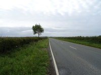 Skegness Road (A1028) near Ulceby © JThomas :: Geograph Britain and Ireland Skegness Road (A1028) near Ulceby &copy; JThomas