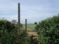 The beginning of a footpath to Coton in... © Jonathan Thacker :: Geograph Britain and Ireland The beginning of a footpath to... 
