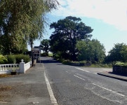 The B180 (Hilltown Road) approaching the... © Eric Jones :: Geograph Britain and Ireland The B180 (Hilltown Road) approaching... 