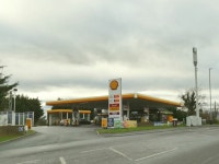 Shell filling station, Selby Road, West... © Stephen Craven :: Geograph Britain and Ireland Shell filling station, Selby Road... 
