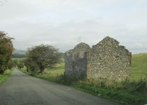 Ruined stone barn alongside Crowhill... © Martin Dawes :: Geograph Britain and Ireland Ruined  stone  barn  alongside  Crowhill.... 