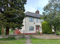 Flats 2 and 4 New Adel Lane, Leeds © Mel Towler :: Geograph Britain and Ireland Flats 2 and 4 New Adel Lane, Leeds &copy; Mel Towler