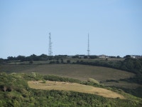 Masts on Staddon Heights © Neil Owen cc-by-sa/2.0 :: Geograph Britain and Ireland Masts on Staddon Heights &copy; Neil Owen cc... 