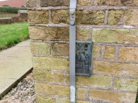 Ordnance Survey Flush Bracket G4485 © Peter Wood cc-by-sa/2.0... Ordnance Survey Flush Bracket G4485 &copy; Peter Wood cc-by-sa/2.0