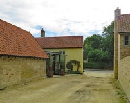 Great Wilbraham: behind The Carpenters... © John Sutton :: Geograph Britain and Ireland Great Wilbraham: behind The Carpenters..... 