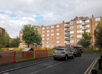 Flats, Royal Oak Court, N1 © Bikeboy cc-by-sa/2.0 :: Geograph Britain and Ireland Flats, Royal Oak Court, N1 &copy; Bikeboy cc... 