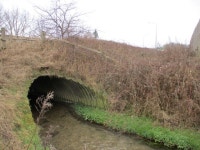 Weighton Beck bridged by the A1079 © Martin Dawes cc-by-sa/2.0... Beck  bridged  by  the  A1079 &copy; Martin Dawes cc-by-sa/2.0