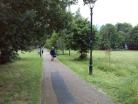 Footpath across Haven Green, Ealing © Richard Vince cc-by-sa/2.0 :: Geograph Britain and Ireland Footpath across Haven Green... 