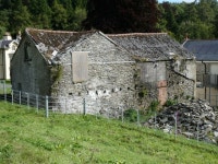Aged stone barn at Plas Nantyr © Jeremy Bolwell :: Geograph Britain and Ireland Aged stone barn at Plas Nantyr &copy; Jeremy Bolwell