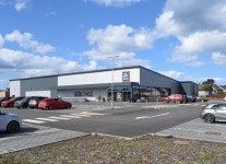 Macduff Aldi © Bill Harrison :: Geograph Britain and Ireland Macduff Aldi &copy; Bill Harrison