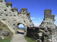 The Ruins © Lynda Poulter :: Geograph Britain and Ireland The Ruins &copy; Lynda Poulter