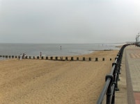 The Beach at Cleethorpes © David Wright :: Geograph Britain and Ireland The Beach at Cleethorpes &copy; David Wright