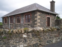 Old School House, beside Mullabrack... (C) P Flannagan :: Geograph Britain and Ireland Old School House, beside Mullabrack... (C)... 