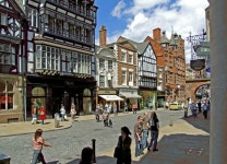 Eastgate Street © Dennis Turner cc-by-sa/2.0 :: Geograph Britain and Ireland Eastgate Street &copy; Dennis Turner cc-by-sa/2.0