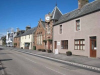 Main Street, Golspie © Oliver Dixon cc-by-sa/2.0 :: Geograph Britain and Ireland Main Street, Golspie &copy; Oliver Dixon cc-by... 