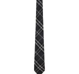 버버리-22 SS 클래식 컷 체크 패턴 캐시미어 실크 트윌 타이 그레이 5649722504 | 트렌비 버버리-22 SS  클래식 컷 체크 패턴... 