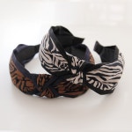 제이로렌 H0424 호피 패브릭 꼬임 헤어밴드 제이로렌 H0424 호피 패브릭 꼬임 헤어밴드 - 브리치