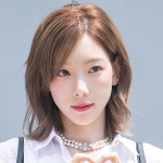 태연 단발 
