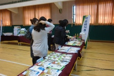 사진자료실<학교급식 시범학교운영<학교소식<매포초등학교 매포초등학교