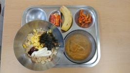 오늘의 식단<급식마당<학교마당<용화초등학교 용화초등학교