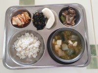 오늘의 급식<급식실<심천초등학교 심천초등학교