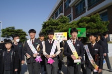 여명앨범<학교소식<충일중학교 충일중학교